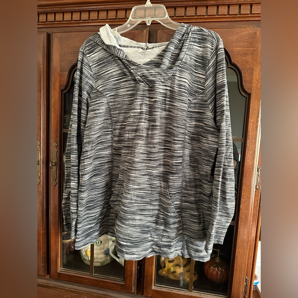 Danskin Now Womens Pullover Hoodie Hooded Sweatshirt Sz 3X Black White Zebra